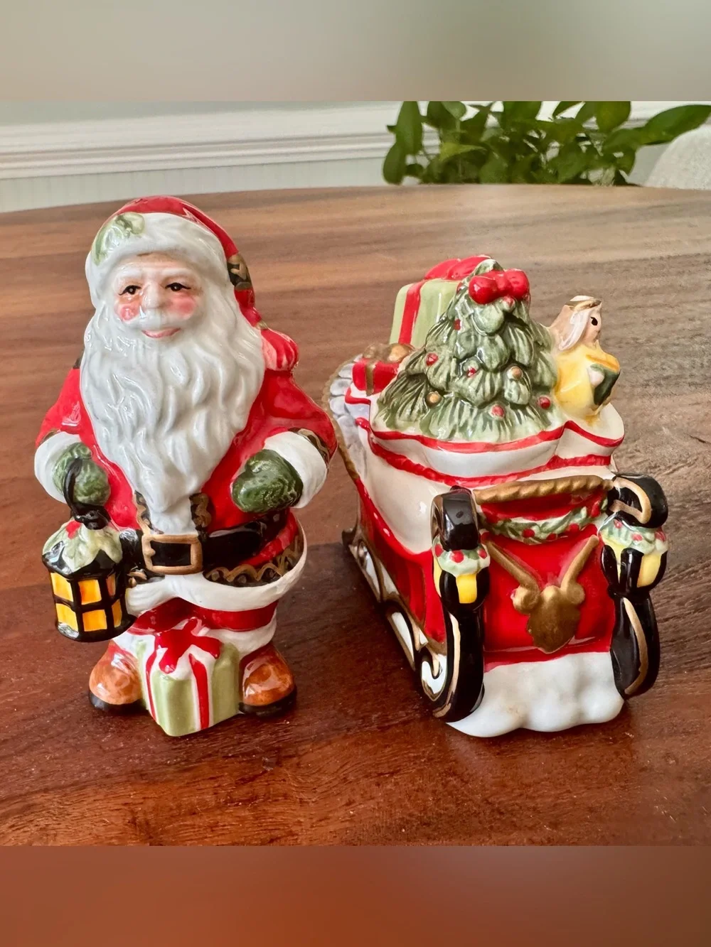 Fitz and Floyd Santa & Sleigh Christmas Tree Salt Pepper Set Holiday Retired